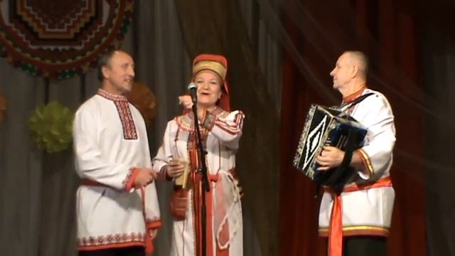 Фольк.анс."Ялгинеть" (Пенза) - "Эрзянь велесэ", "Луганяса келуня" смотреть онлайн