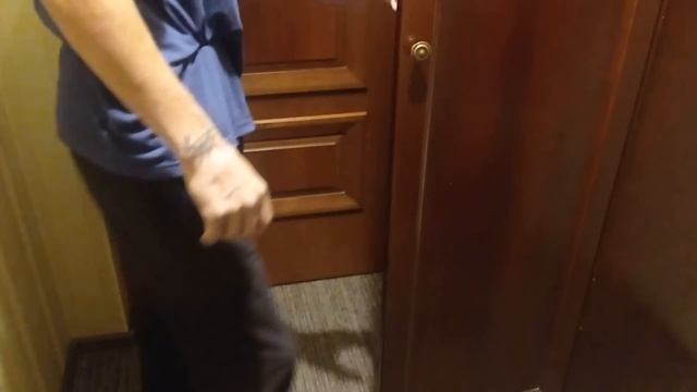 НОМЕР В ОТЕЛЕ ЗА 2000 ГРН????? ЛЕГКО, ЛЮБОЙ КАПРИЗ ДЛЯ ВАДОСА И ЕГО ОТДЫХА ПОСЛЕ ТЯЖЁЛОГО ДНЯ смотреть онлайн