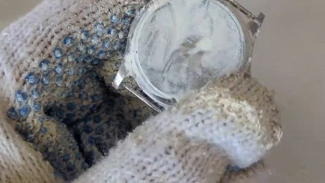 Полировка минерального стекла часов оксидом церия смотреть онлайн