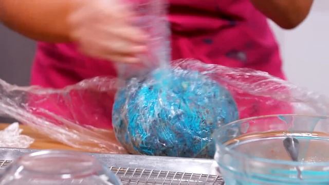 Can These Chefs Turn An Outer Space Drawing Into Real Meals? смотреть онлайн