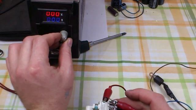 Как проверить регулятор напряжения Фольксваген Ауди. смотреть онлайн