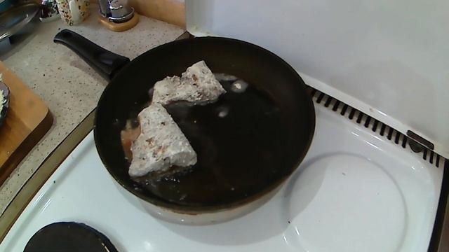 Жареный Язь и Налим!!!Бомбически вкусно!!! смотреть онлайн