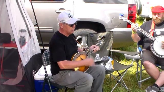 Holstein Jam with Bill and Chris смотреть онлайн