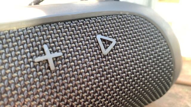 Watch THIS before you buy the JBL Flip 4... - JBL Flip 4 Review (2020) смотреть онлайн