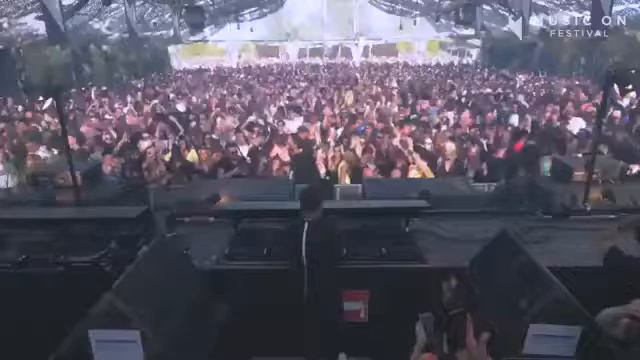 STEVE LAWLER plays LUCA BISORI - "It's Cool" (RUBEN MANDOLINI RMX) live from Music On Festival 2019 смотреть онлайн