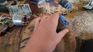 Разбор аккумуляторной цепной пилы DOKO DKCHS 40 PRO что за говно внутри???