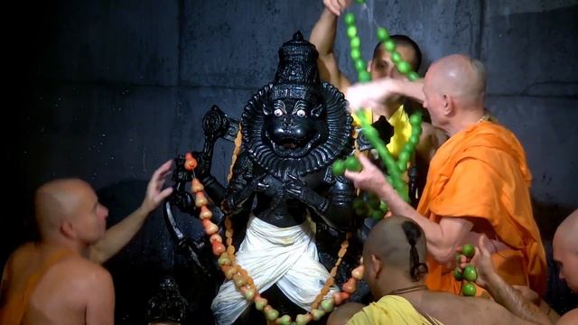 108 Narsingh Pranam Mantra with Abhisheka for curing all problems | Narsingha chaturdishi смотреть онлайн