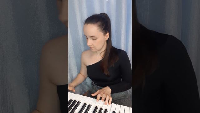 Отрывок из произведения Бетховена. К Элизе. смотреть онлайн