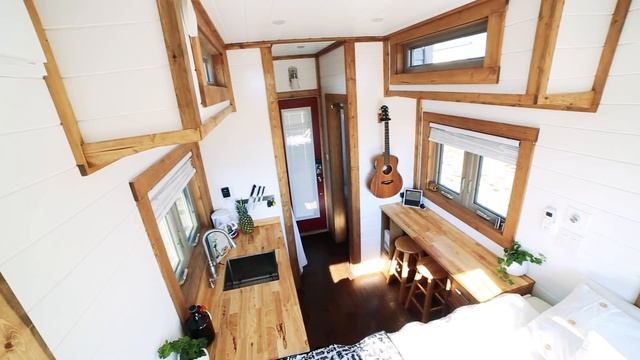 Living Big in a Tiny House: Our Traveling Tiny Home In North America смотреть онлайн