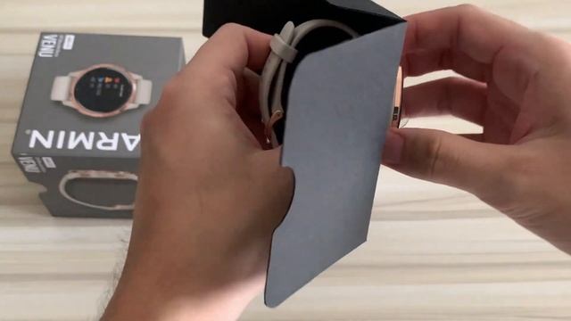 Garmin Venu Light Sand Rose Gold Unboxing - Part 1 смотреть онлайн