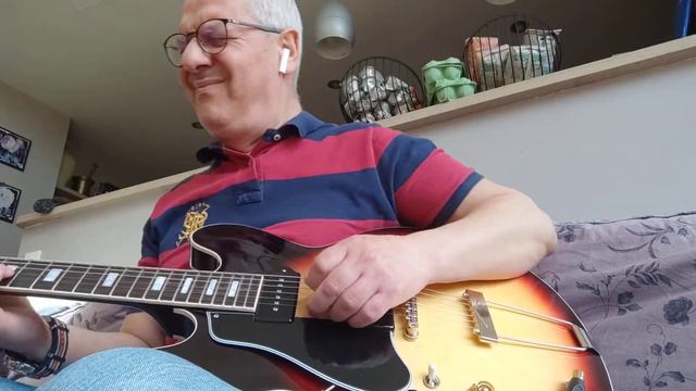 Gibson ES 330 Slim Harpo смотреть онлайн