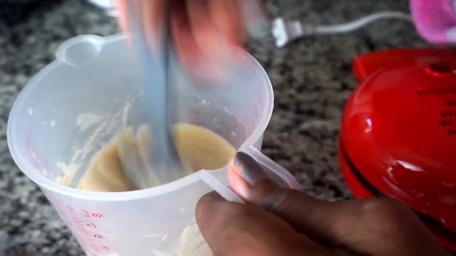 NOSTALGIA MY MINI WAFFLE MAKER REVIEW: HOW TO смотреть онлайн