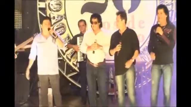 João Mineiro e Mariano Part Esp Gilberto e Gilmar As paredes Azuis DVD 20 Anos Recordações смотреть онлайн