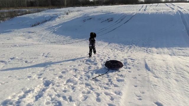 Зимой на горке. Выходной./On The Hill In Winter. Day Off.