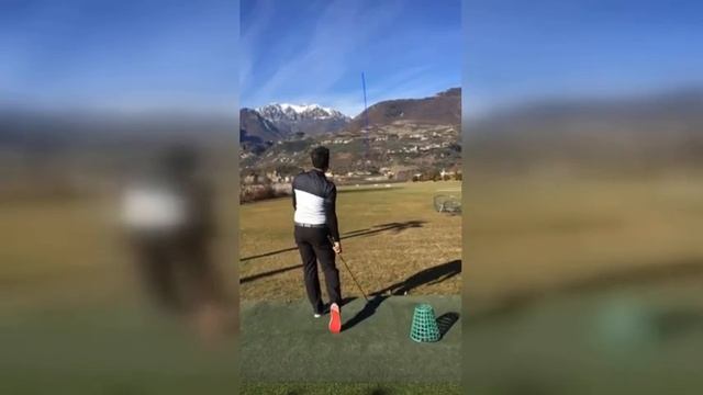Playing with old mizuno blades смотреть онлайн