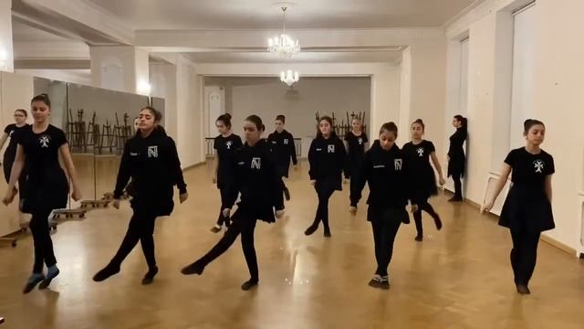 Ансамбль «Наири». Танец «Арцах» смотреть онлайн
