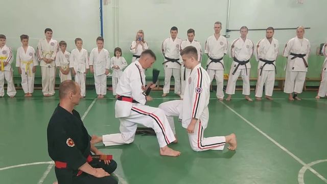 Вручение черного пояса Владимиру Оршанскому / Школа косики-каратэ «Место Силы» смотреть онлайн