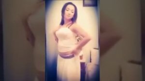 Красивая Узбечка танцует Арабский танец Uzbek qizining talanti bor ekan