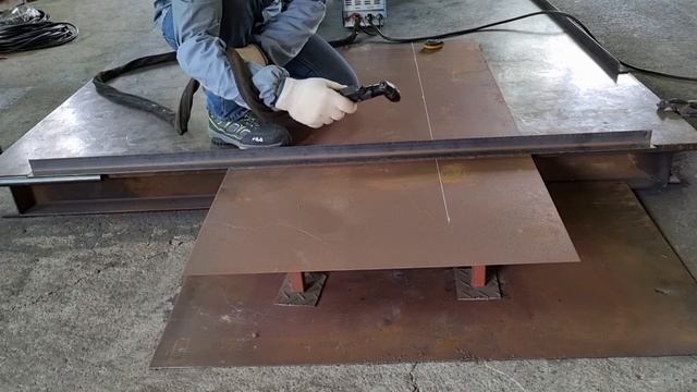 플라즈마 절단기 사용법 & 철판 자르기 [초보자분이 따라해도 이해쉬운 설명] plasma cutting machine смотреть онлайн