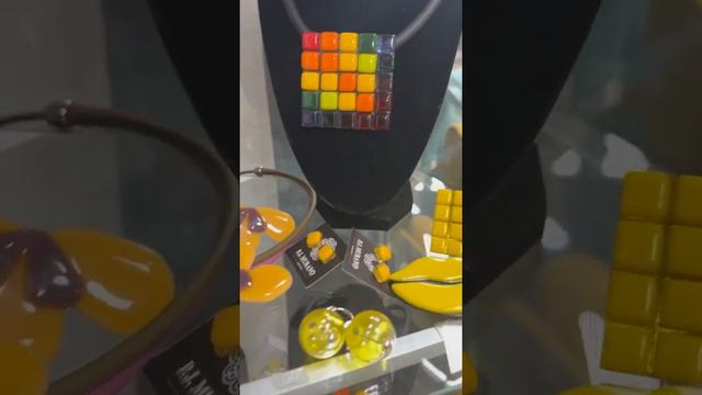 Подробный обзор витрины с желтыми украшениями. Ссылка на заказ в описании смотреть онлайн