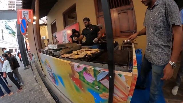 Шри Ланка фестиваль уличной еды в Коломбо смотреть онлайн