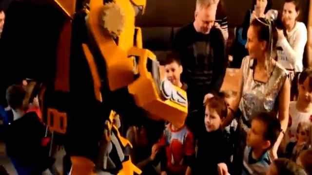 Bumblebee смотреть онлайн