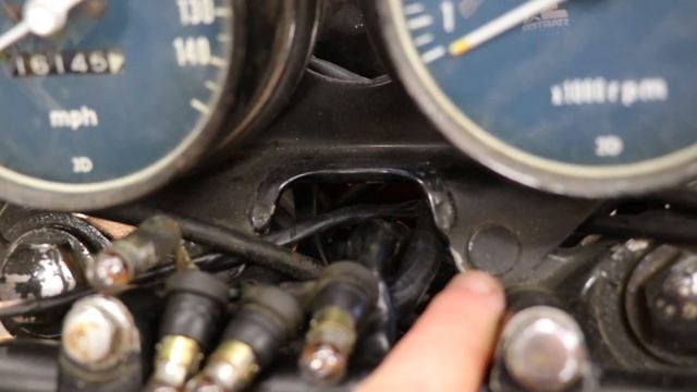 How to remove CB750 gauges (CB750K Project pt. 5) смотреть онлайн