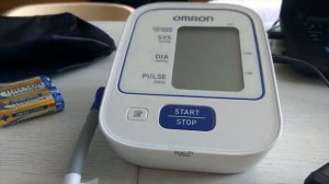 Распаковка и обзор тонометра Омрон