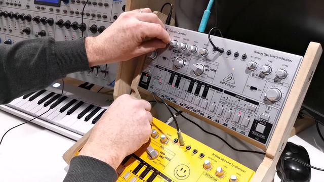 Double Trouble Behringer TD-3 X2 Live Jam смотреть онлайн