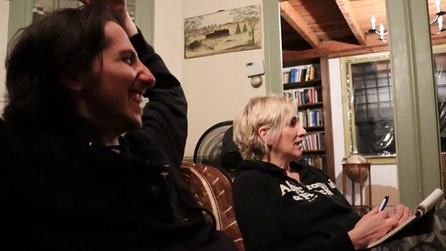 How To Have Fun At The Conjuring House смотреть онлайн