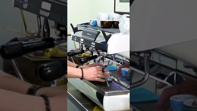 Как приготовить эспрессо на профессиональном оборудовании 2 часть смотреть онлайн