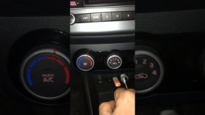 Как настроить кондиционер в Киа Рио.