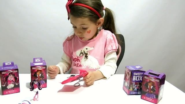 ♥ СВИТ БОКС Монстер Хай. Открываем коробочки с сюрпризами. Monster High unboxing смотреть онлайн