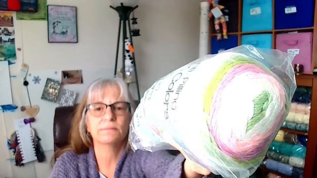MARCH, 17, 2022: HAPPY MAIL/YARN HAUL смотреть онлайн