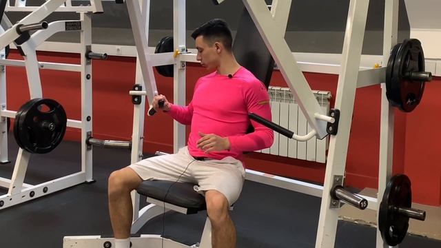 Жим в тренажере смотреть онлайн
