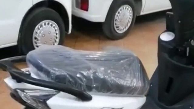 110cc Automatic scooter in Pakistan || Best 110cc Scooter смотреть онлайн