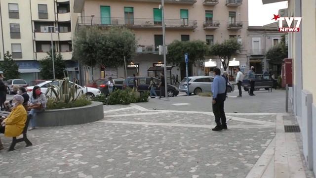 TV7 SOS, ABBANDONO TOTALE DI PIAZZA BISSOLATI смотреть онлайн