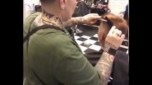 Headshave Buzzcut Haircut Women - Extreme Short Buzzcut Women - Trendy Short Haircuts 2021
