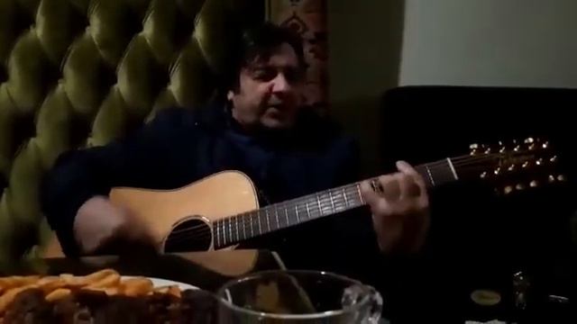 Шахиев Аптипод гитару 