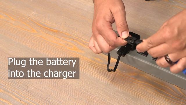 Pro Boat PRB18009 charger; how to charge a battery with the Pro Boat React 17" battery charger. смотреть онлайн