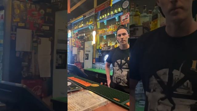 HARATS IRISH PUB г. Ульяновск. Неправомерный отказ в обслуживании и непредоставление жалобной книги смотреть онлайн