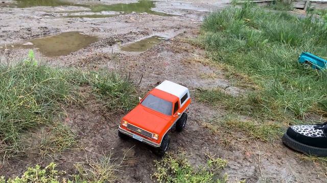 E306: Let’s Crawl It! Superb FMS Chevy Blazer (fcx24) Down In The Muddy Water (paid promotion) смотреть онлайн