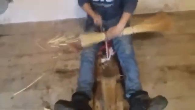 Вязка веников из сорго в Фергане смотреть онлайн