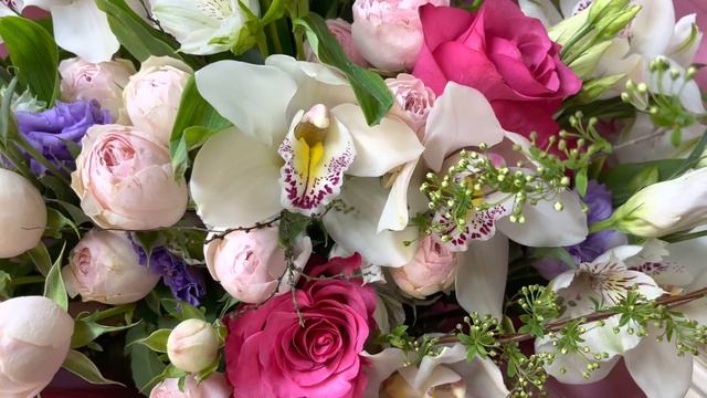 Букет "Мадам КоКо" смотреть онлайн