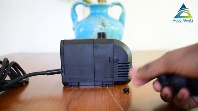 SUNSUN Multi-Function Submersible Pump HJ-2500 смотреть онлайн