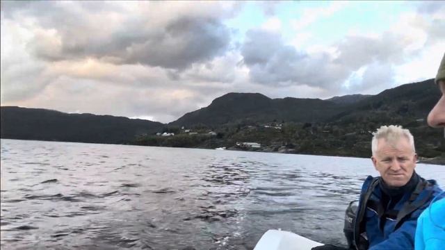 Как ловить рыбу «по-норвежски» с лодки в Норвегии. смотреть онлайн