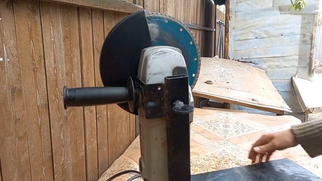 Отрезной станок для большой болгарки. Своими руками. смотреть онлайн