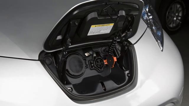 2014 Nissan LEAF - Lithium-ion Battery Monitoring смотреть онлайн