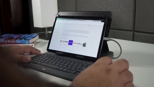 iPad vs Tablet Android ( Galaxy Tab S4 ) | Qual vale mais a pena? смотреть онлайн