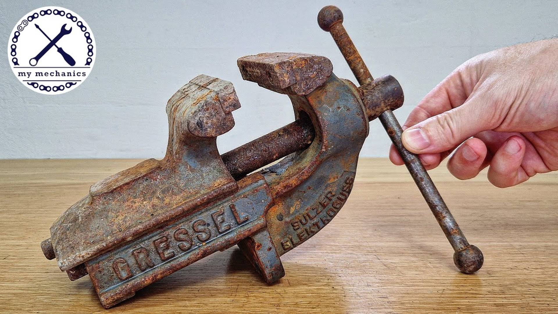 Rusty Deadlocked Vise - Restoration (the 3rd) (2160p_25fps_AV1-128kbit_AAC)
